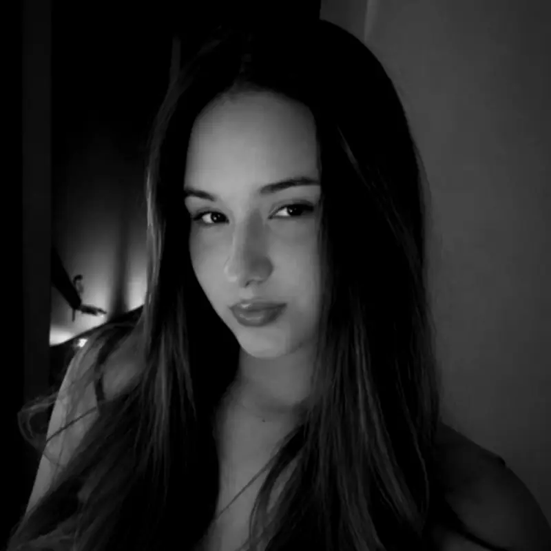 Ana — Cara do Vídeo