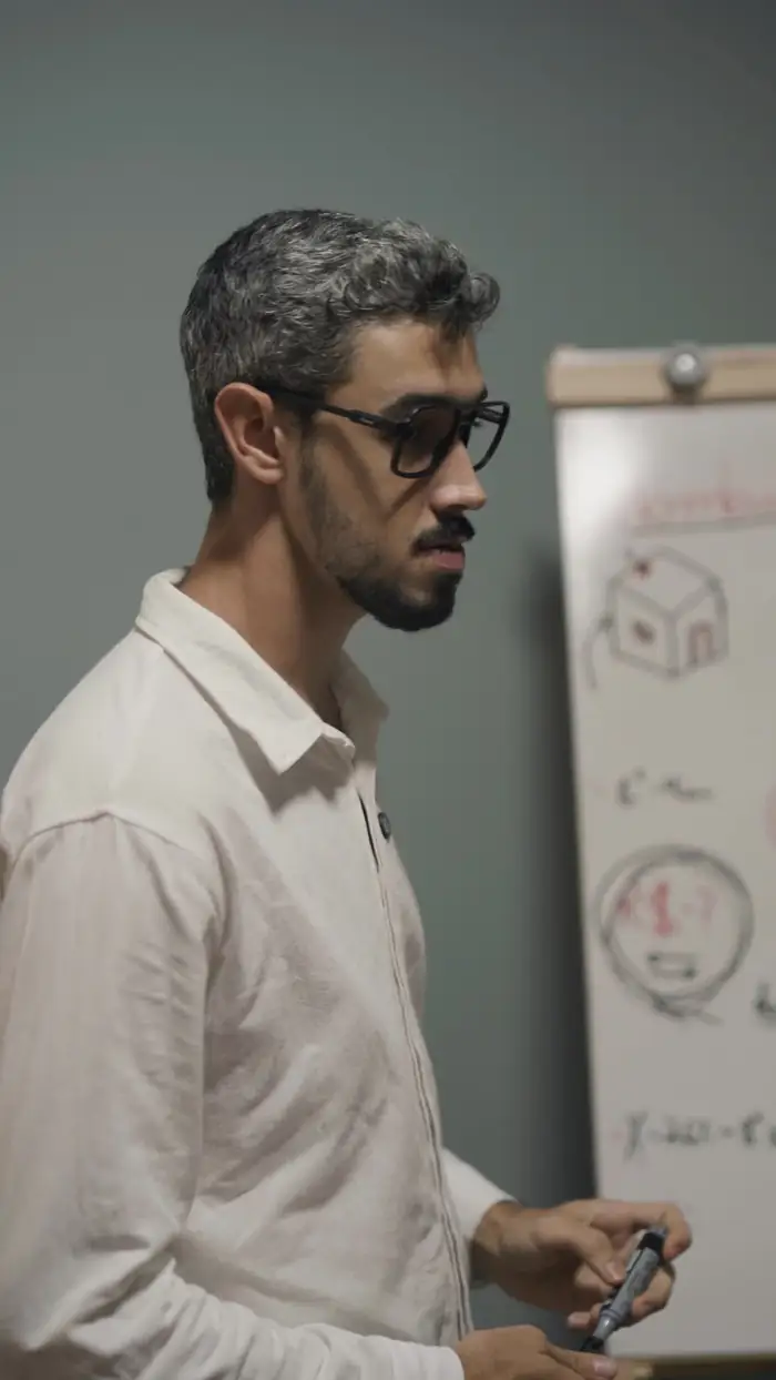 Frame de vídeo de Treinamento produzido pela Cara do Vídeo